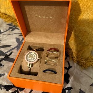 Tory Burch Reva bangle watch gift set